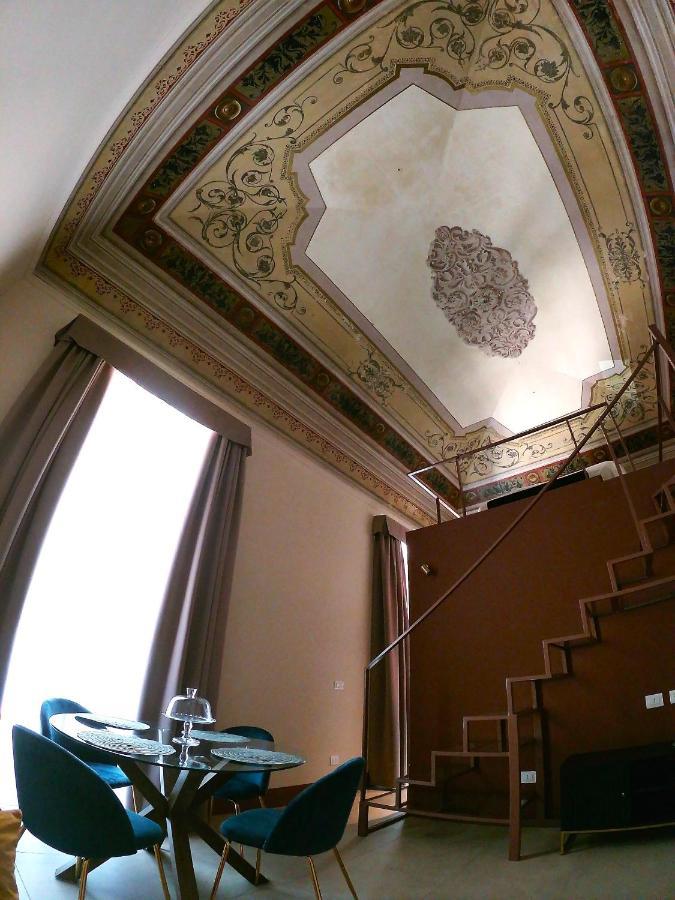 Palazzo Sul Corso-Charming Appartaments Бриндизи Экстерьер фото